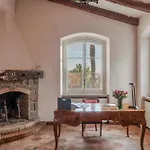 Villa La Cicaliera 10, Emma Sanremo