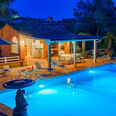 Villa La Cicaliera 10, Emma