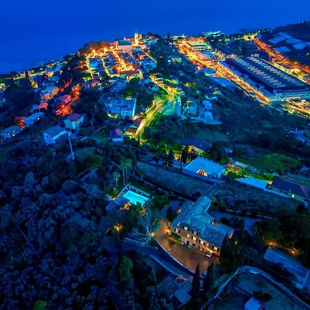 La Cicaliera 10, Emma Вилла