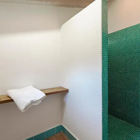 La Cicaliera 10, Emma Вилла *