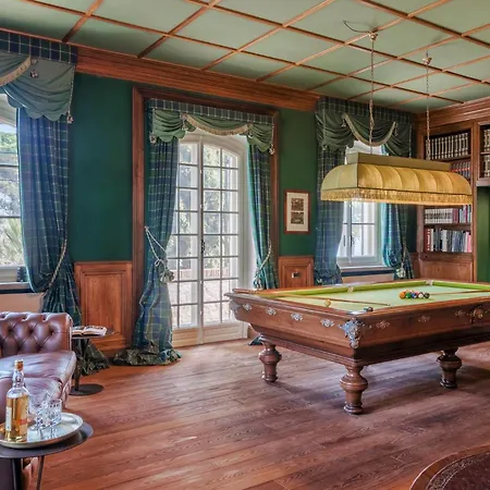 La Cicaliera 10, Emma Вилла