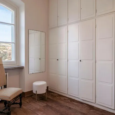 La Cicaliera 10, Emma Санремо