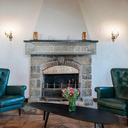 La Cicaliera 10, Emma *