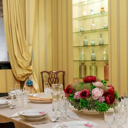 La Cicaliera 10, Emma