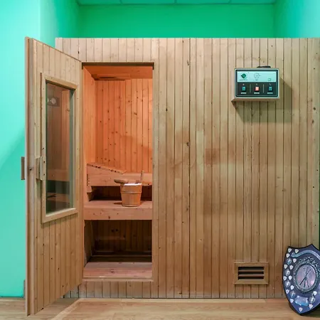 La Cicaliera 10, Emma Вилла *