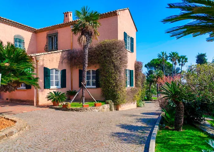 La Cicaliera 10, Emma