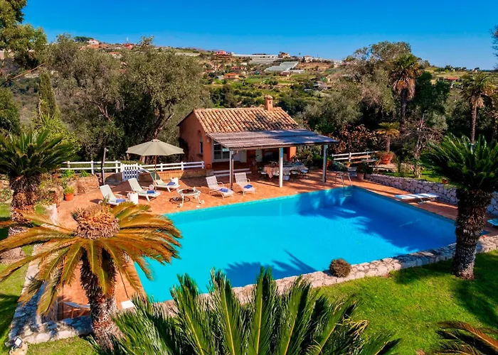 La Cicaliera 10, Emma Villa *