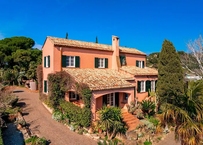 Villa La Cicaliera 10, Emma