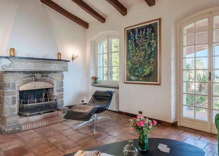 Villa La Cicaliera 10, Emma