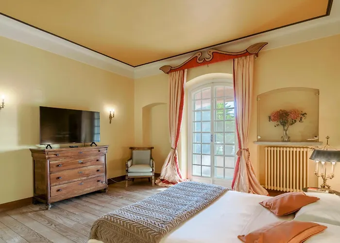 Villa La Cicaliera 10, Emma