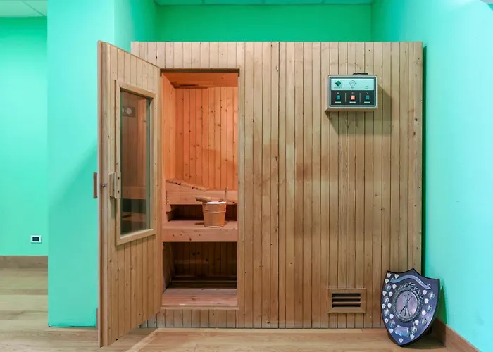 La Cicaliera 10, Emma Villa *